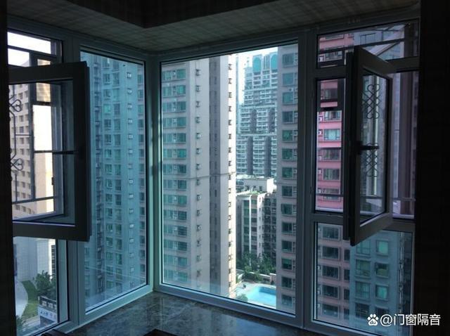 专业隔音门窗生产企业,下辖特种玻璃生产厂和门窗型材生产厂,公司在